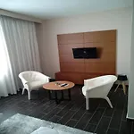 Ascua 3*